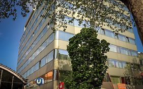 Simm's Hotel - cityhotel next to Metro U3